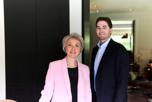 Teamfoto van Alma & Tijhuis Makelaars