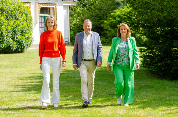 Teamfoto van Jan van den Berg Makelaardij & Hypotheken