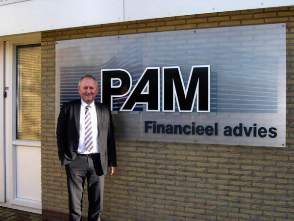 Teamfoto van PAM Makelaardij & Financieel advies